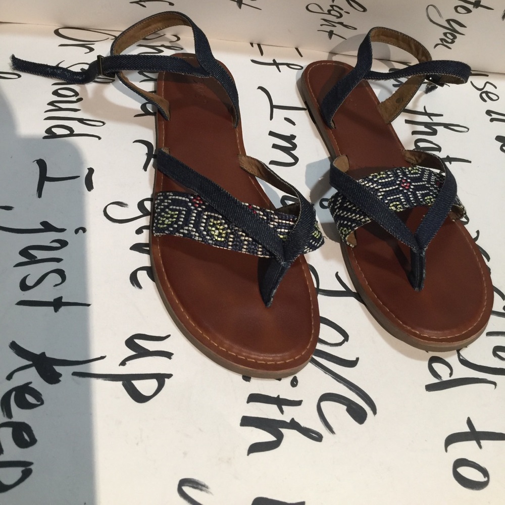 Toms sandals slippers straps , like new